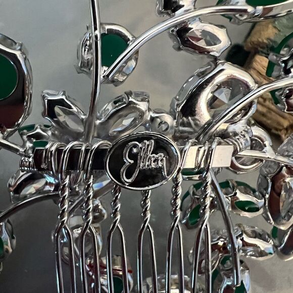 Stunning Ellee Couture emerald green crystal bridal promo hair comb.